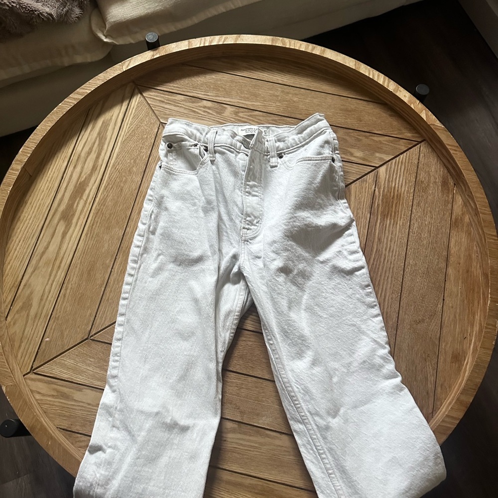 White Abercrombie jeans